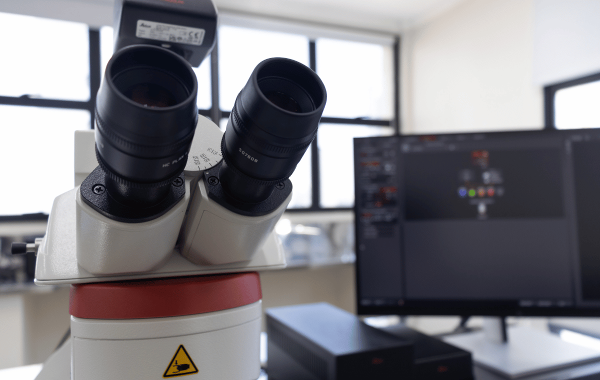 Microscópio de alta resolução